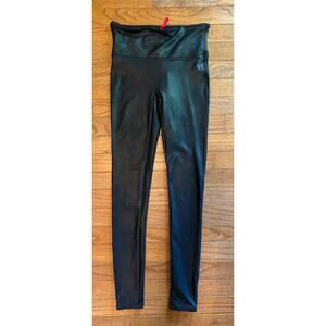 Spanx Faux leather Leggings size Small Black